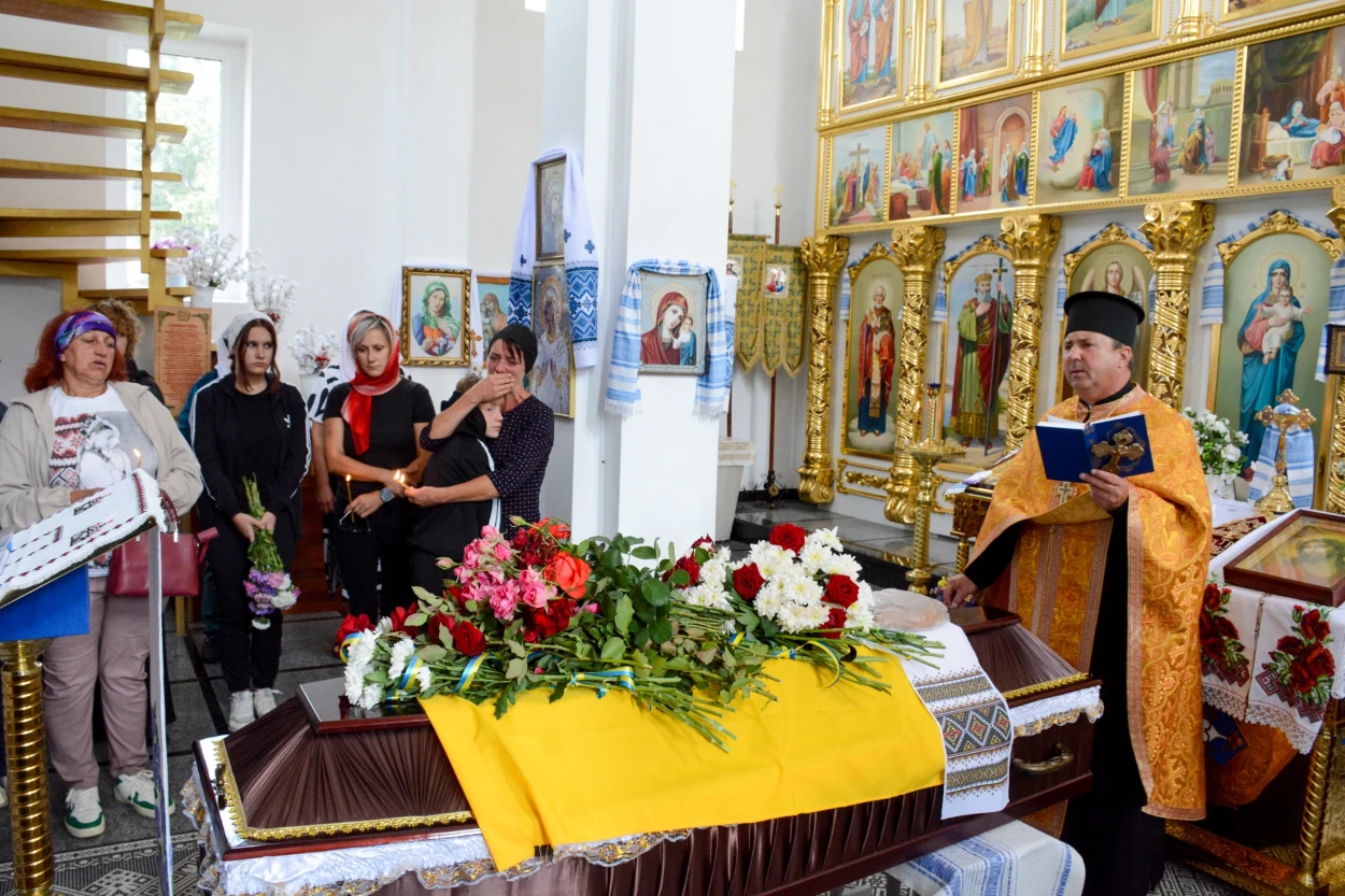 Боронив Україну в лавах Чорних Запорожців - у Ставах провели в останню путь воїна Владислава Третяка