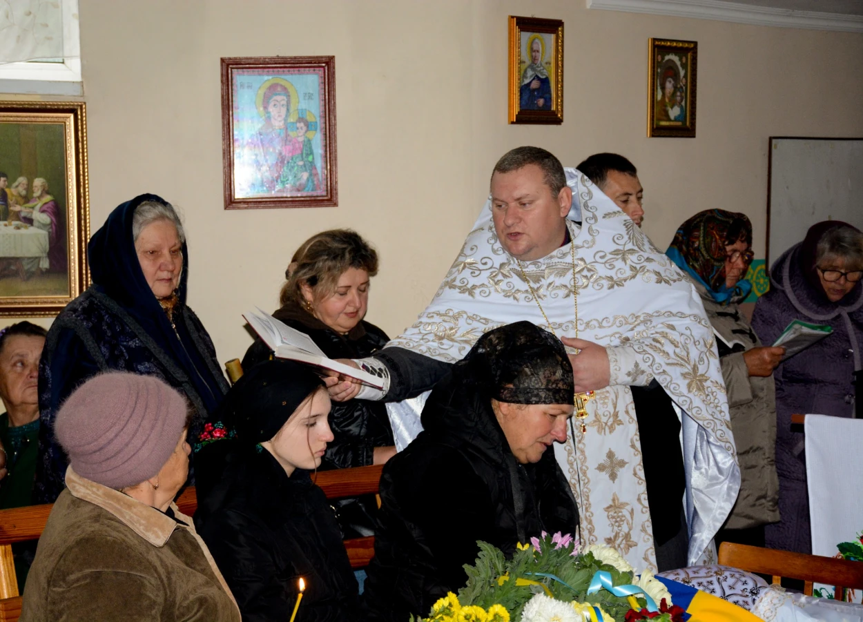 Один із перших став на шляху ворога - у Липовці поховали ветерана війни, волонтера Євгенія Аніщенка