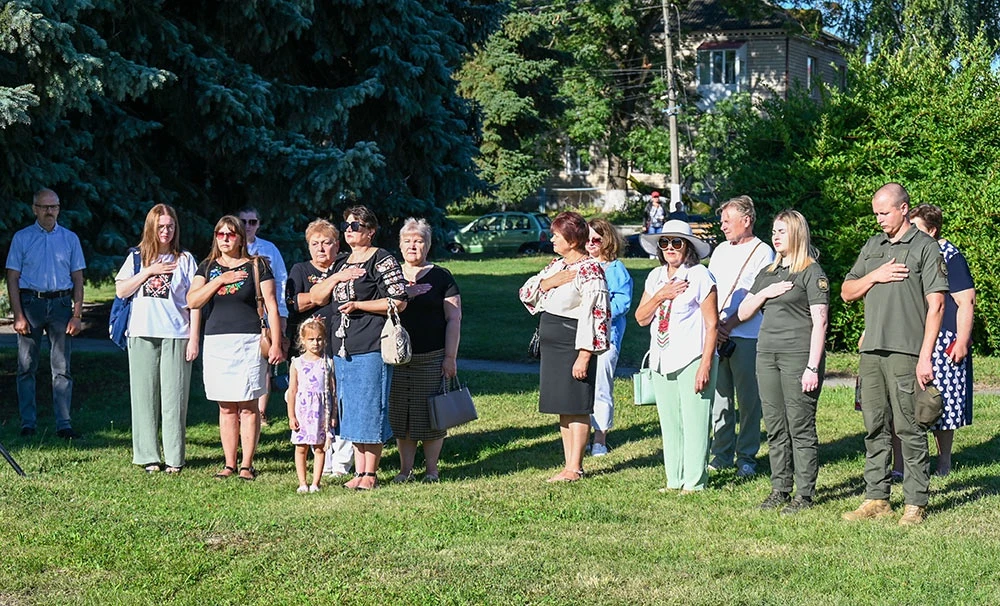 Синьо-жовтий стяг як символ свободи: у Кагарлику відзначили День Державного Прапора