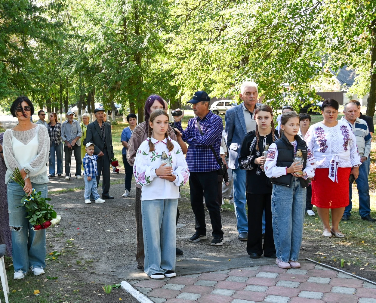 У Слободі відкрили Алею Слави Героїв: громада увічнила пам’ять чотирьох воїнів-земляків
