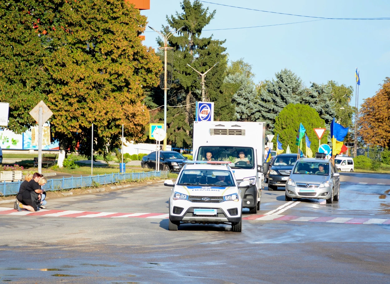 Боронив Україну в лавах Чорних Запорожців - у Ставах провели в останню путь воїна Владислава Третяка