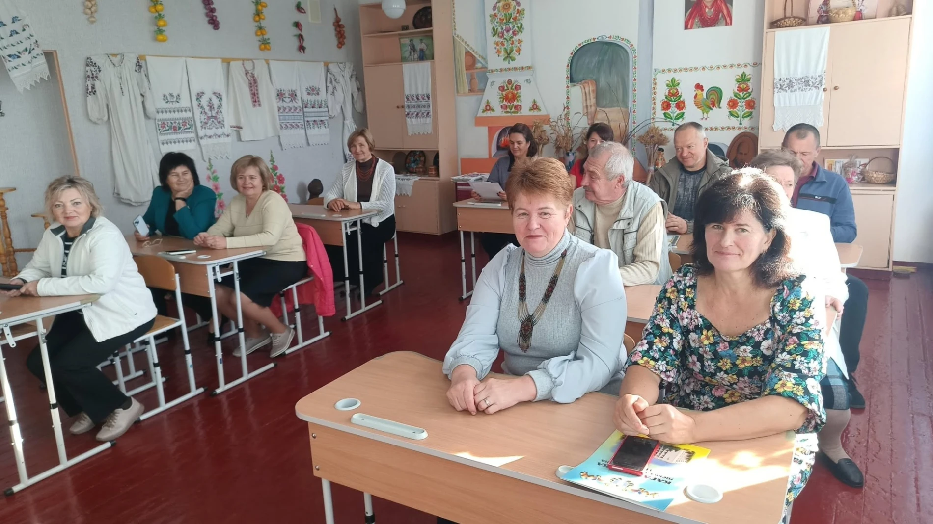 Працівників освіти Кагарличчини вітали із професійним святом
