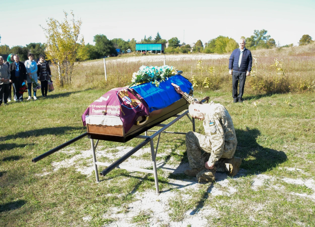В Демівщині провели в останню дорогу воїна Сергія Дубовика - 5