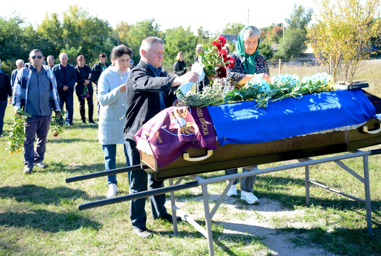 В Демівщині провели в останню дорогу воїна Сергія Дубовика - 7