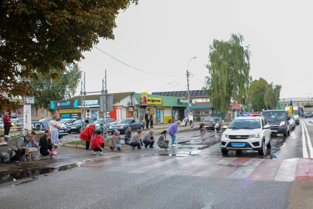 Боронив Україну в лавах Чорних Запорожців - у Ставах провели в останню путь воїна Владислава Третяка