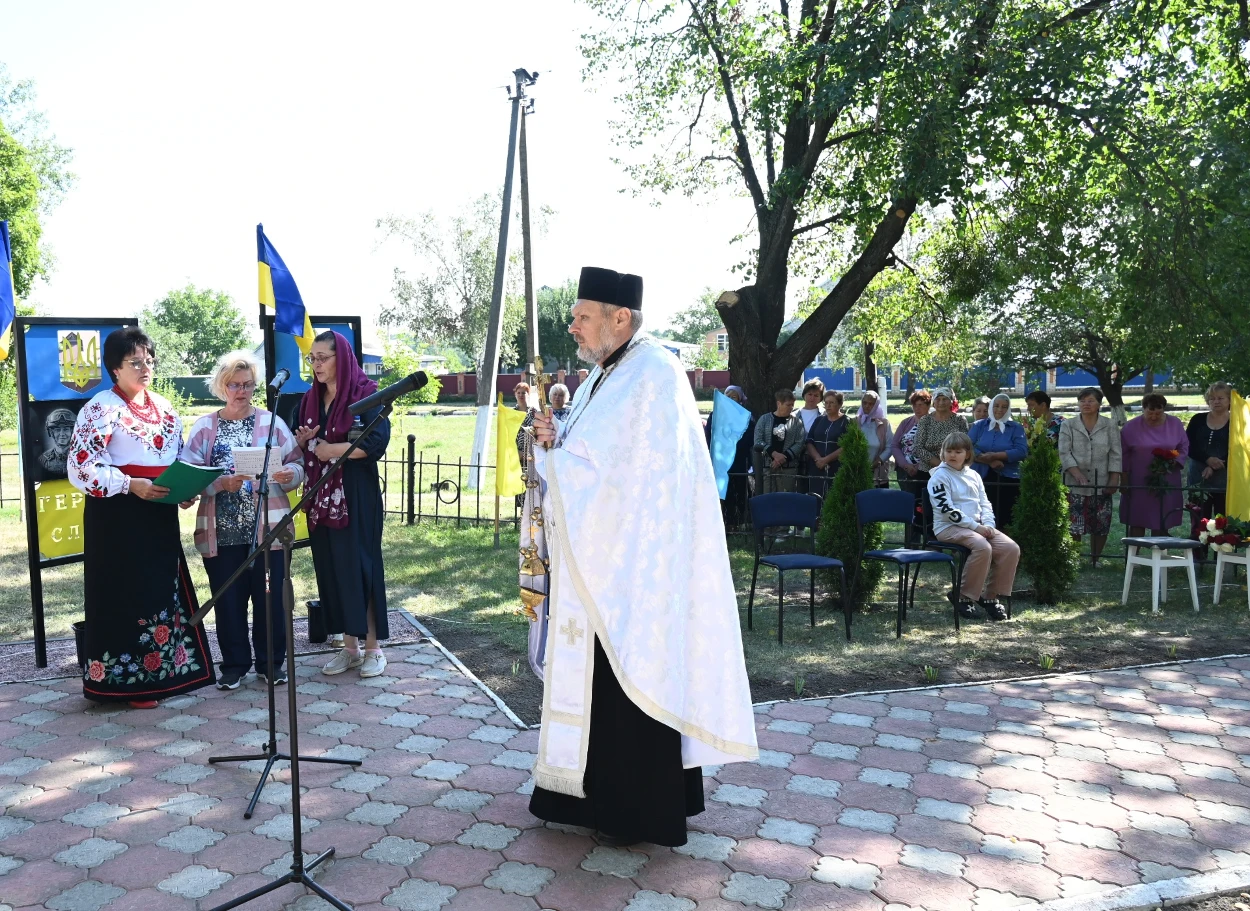 У Слободі відкрили Алею Слави Героїв: громада увічнила пам’ять чотирьох воїнів-земляків