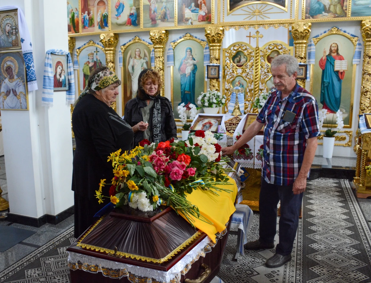 Боронив Україну в лавах Чорних Запорожців - у Ставах провели в останню путь воїна Владислава Третяка