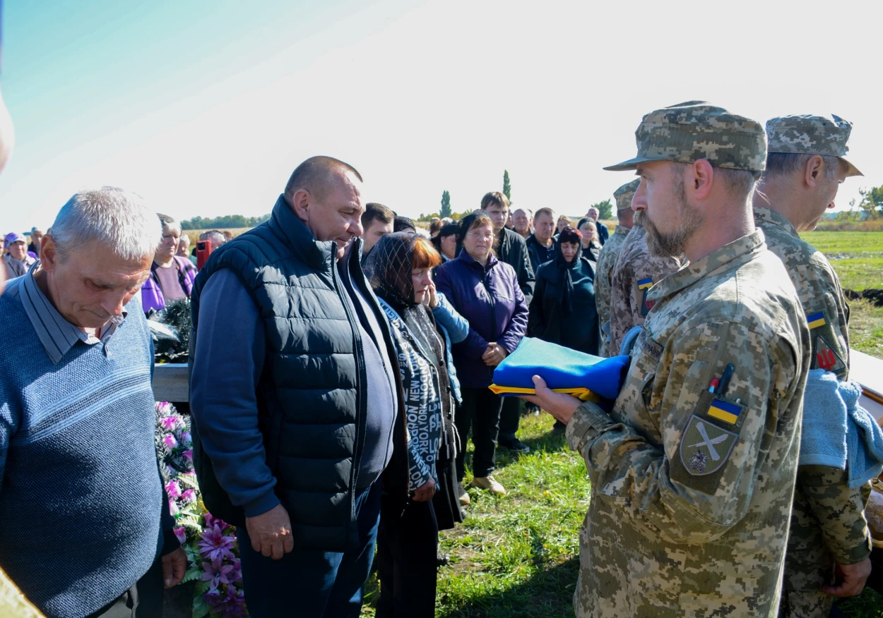 В Гороховому провели в останню путь воїна Віктора Дремлюгу - 24