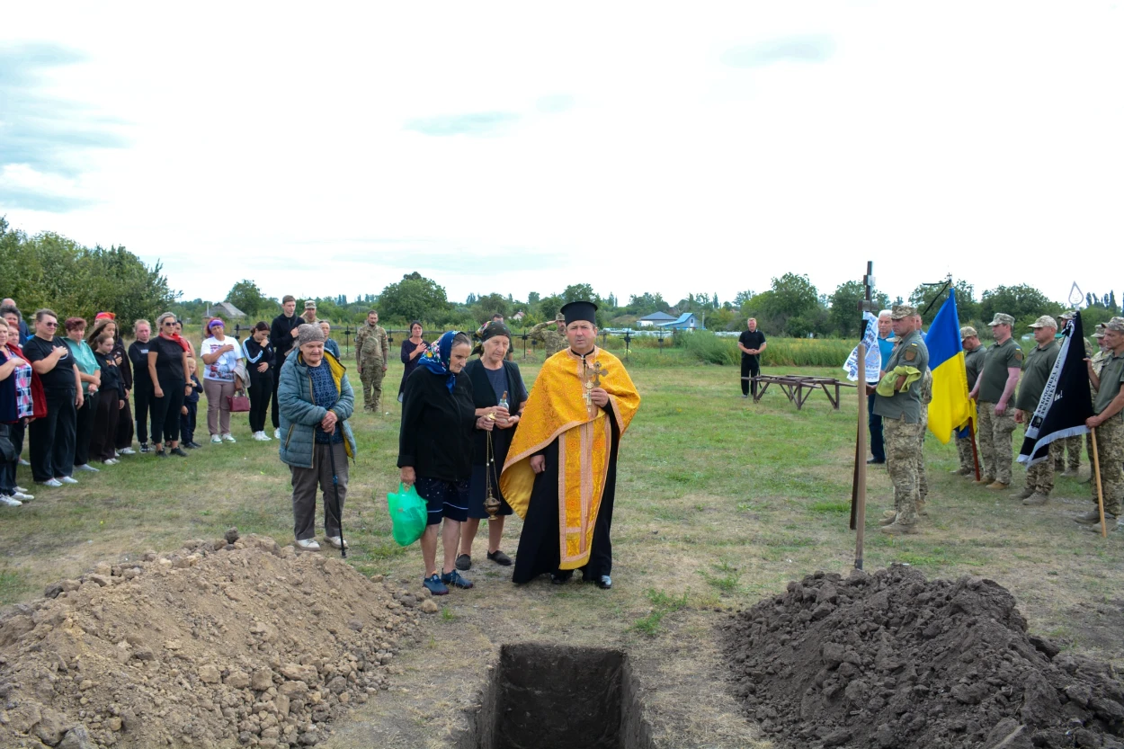 Боронив Україну в лавах Чорних Запорожців - у Ставах провели в останню путь воїна Владислава Третяка