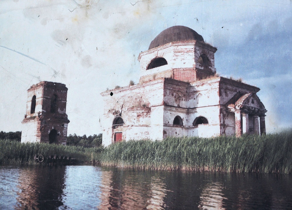 Ось так Покровська церква переживала своє лихоліття