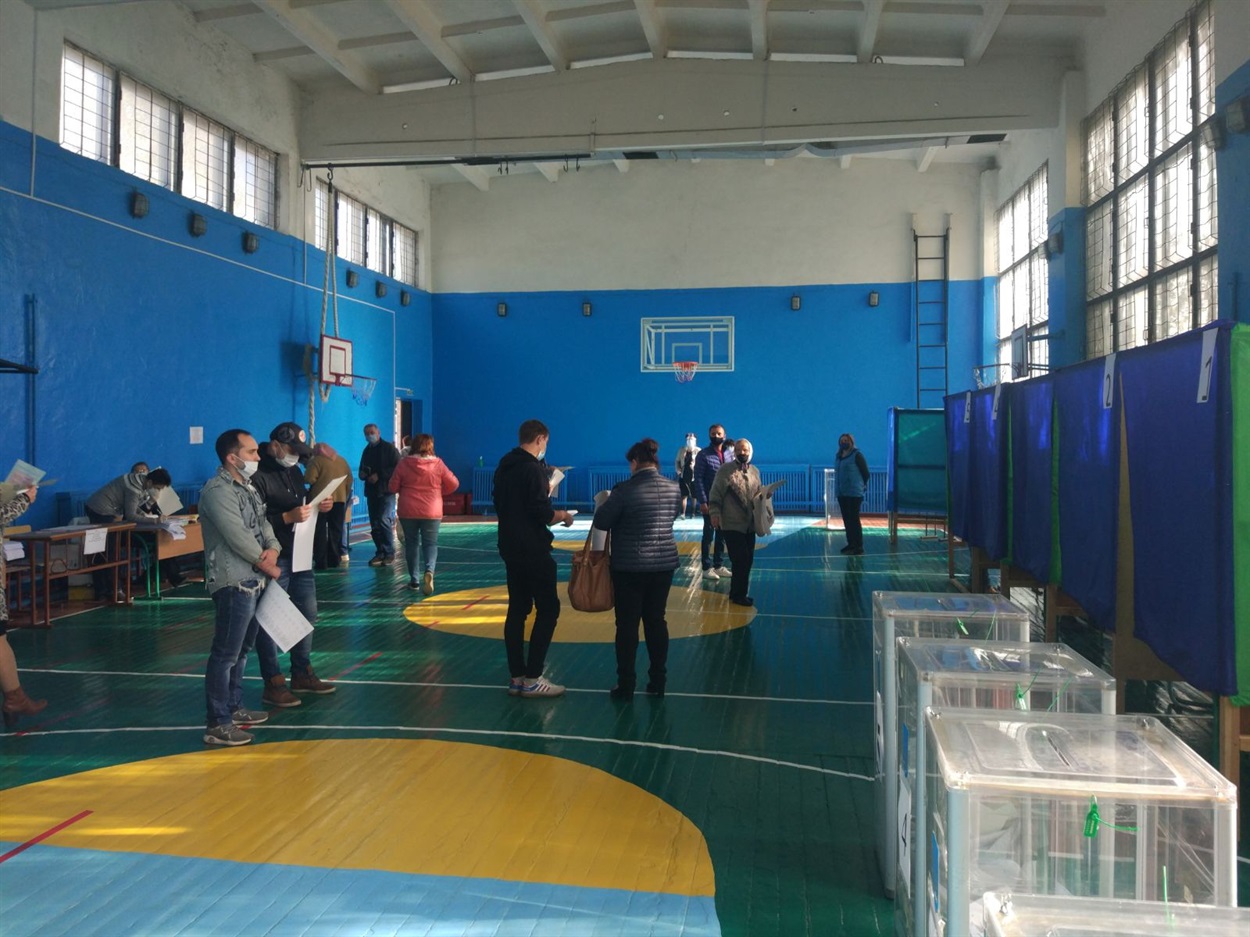 Місцеві вибори -- 2020 На виборчій дільниці в м.Кагарлику