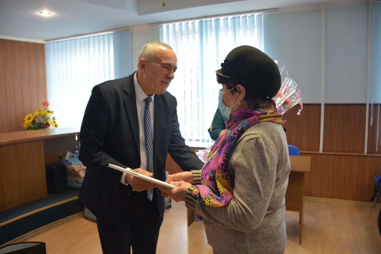 Вручення нагород у Кагарлицькій міській раді з нагоди 8 Березня