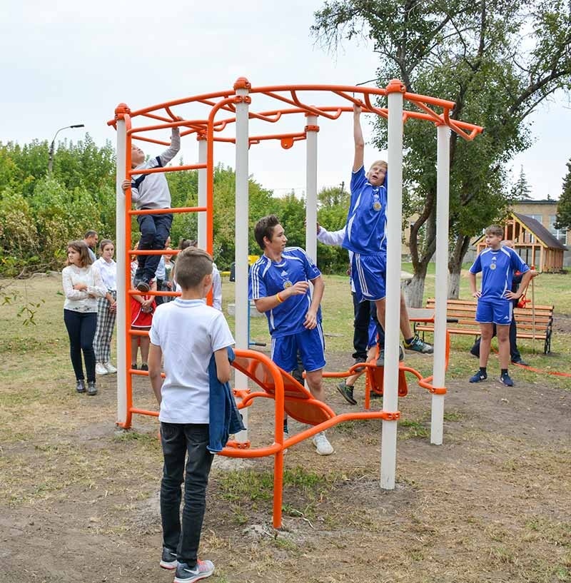 Спортивний майданчик у селі Черняхів Кагарлицької громади