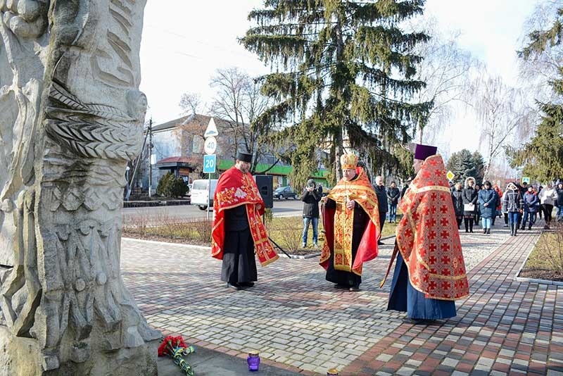 Літія в Кагарлику біля пам'ятника Героям Небесної Сотні