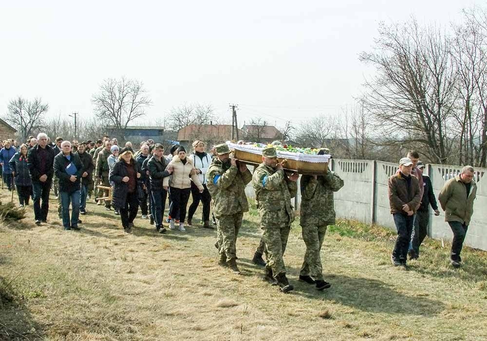 Прощання із загиблим солдатом в Кагарлику