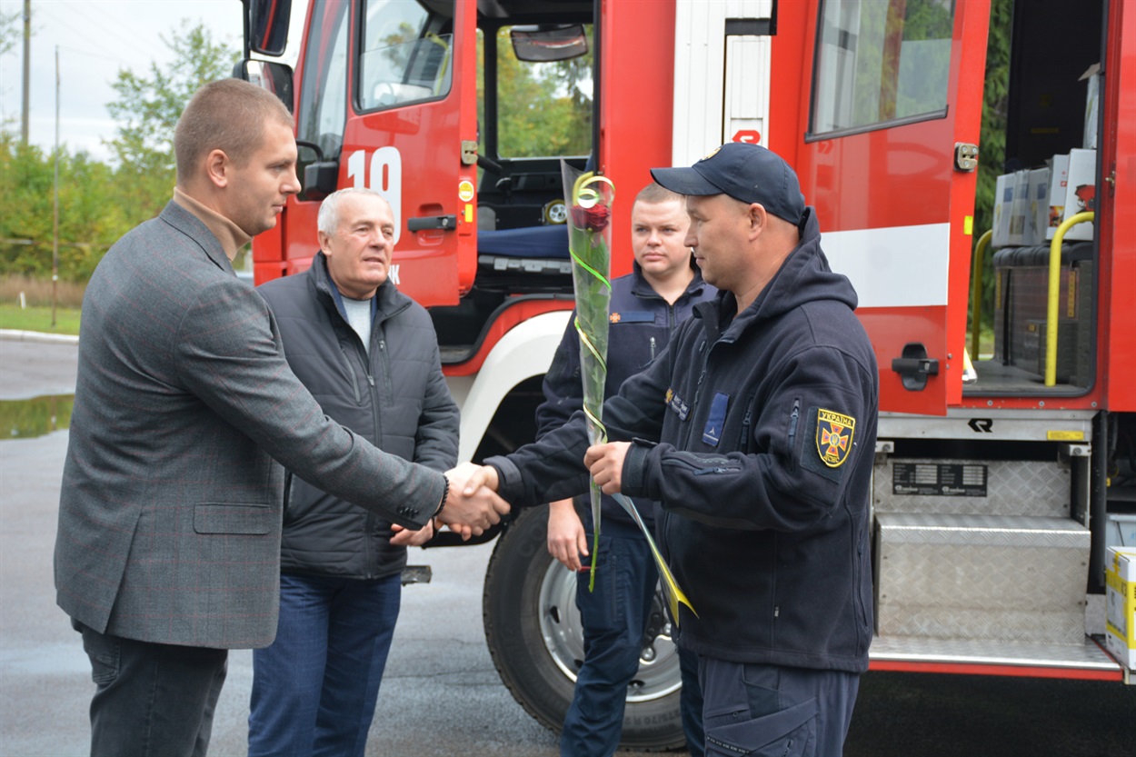 Подяки кагарлицьким рятівникам від міської влади
