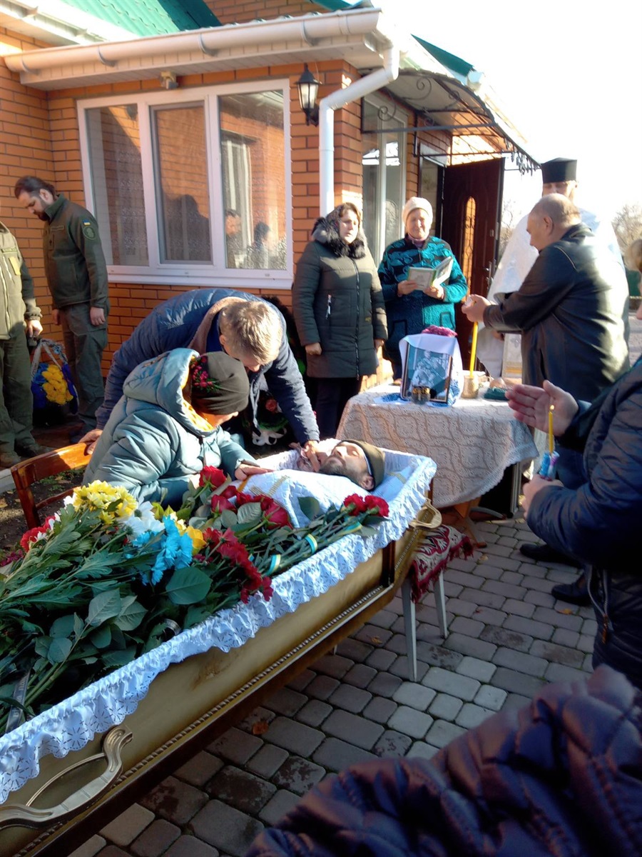 Кагарличчина прощається з воїном Олександром Стрілецьким.