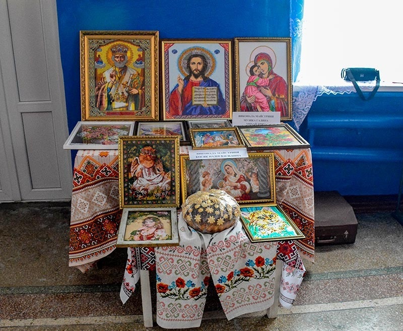 Виставка робіт в Ліщинському будинку культури на Кагарличчині