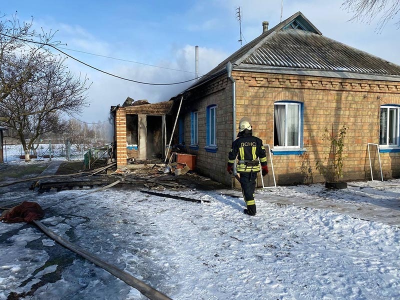 В Тарасівці на Кагарличчині вогонь пошкодив будинок