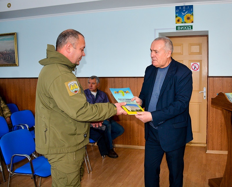 Урочистості до Дня ЗСУ в Кагарлику вручення