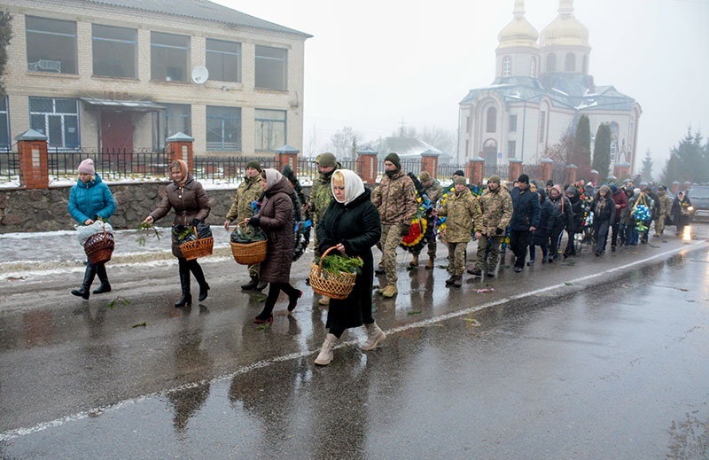Похорона процесія в Буртах на Кагарличчині