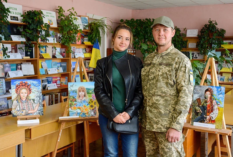 На поїздці за кордон дружини із дітьми наполіг чоловік Яни Олег, учасник місцевої тероборони.