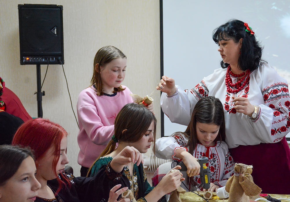 Навчають виготовленню янголів в Кагарлику