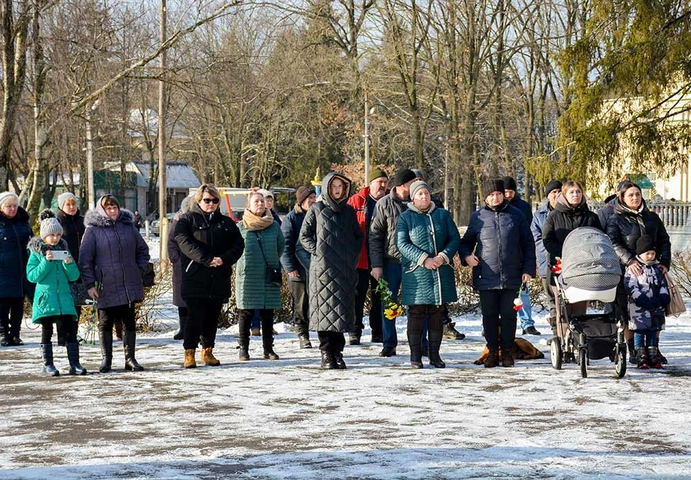 В Переселенні Кагарличчини відкрили меморіальну дошку