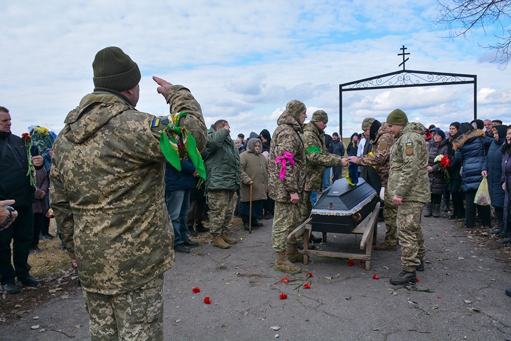 Військове вшанування загиблого солдата із Шпендівки на Кагарличчині