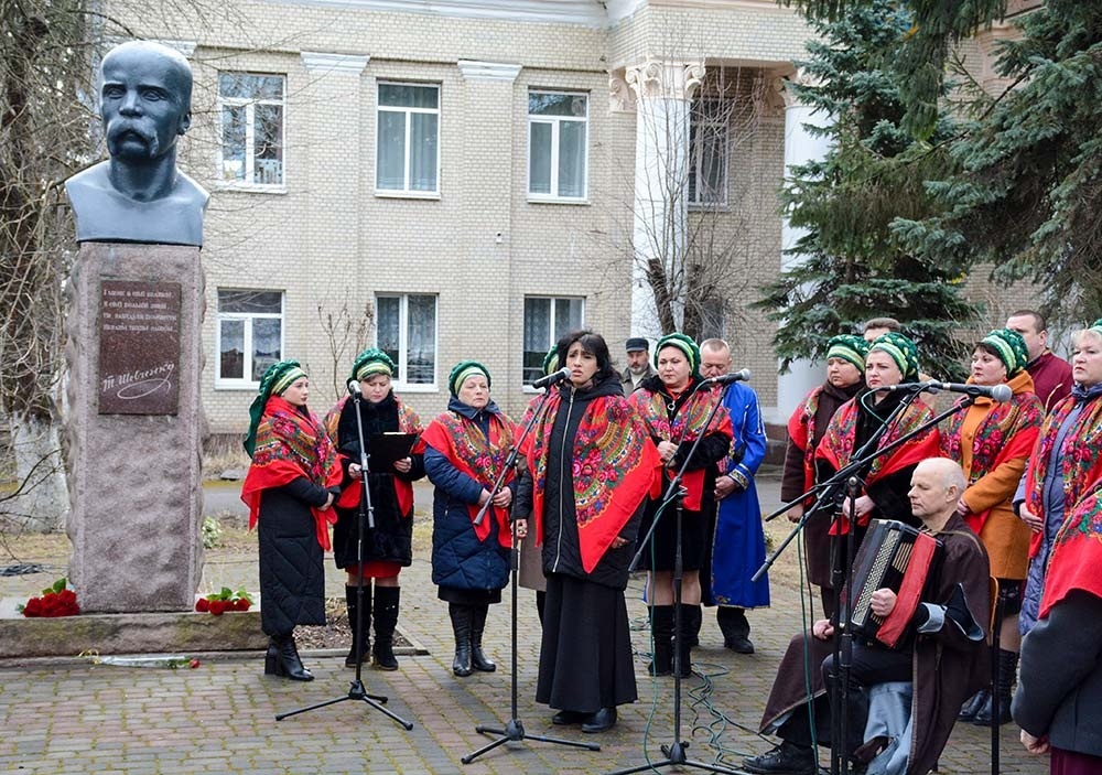 Уривок з поеми "Сон" в Кагарлику читає Лейла Джабієва