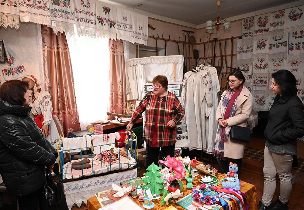 Колиска із музею Великих Пріцьок на Ржищівщині