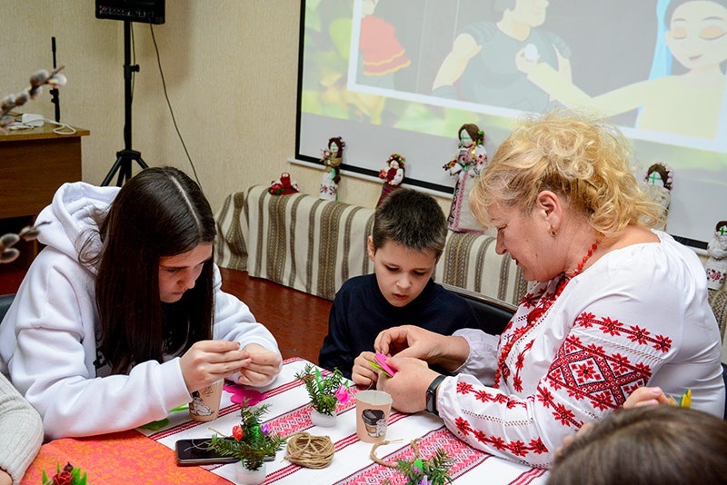 Виготовлення великоднього кролика в Кагарлицькому МЦКД