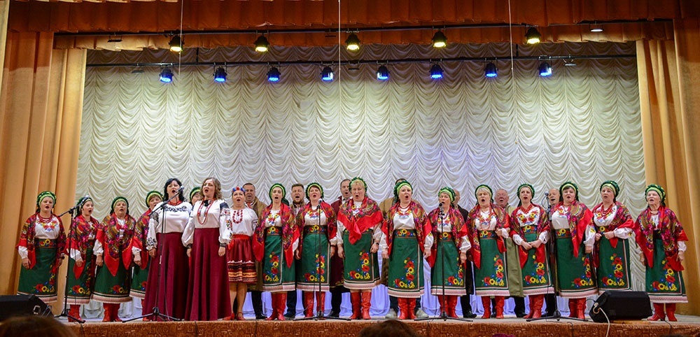 Виступ хору в Кагарлику на День примирення