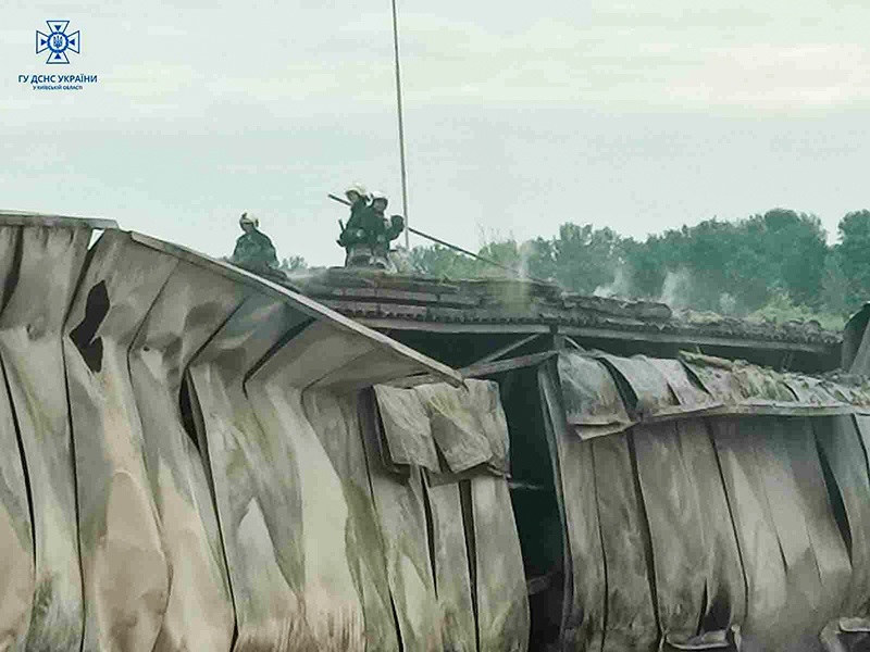 Пожежа в Кузьминцях на Київщині біля Ржищева 2