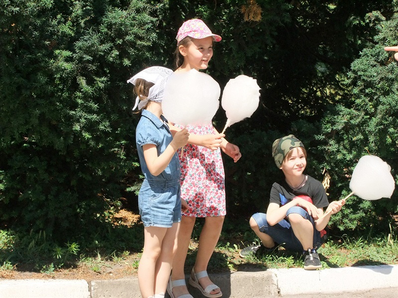 Солодощі отримали всі 