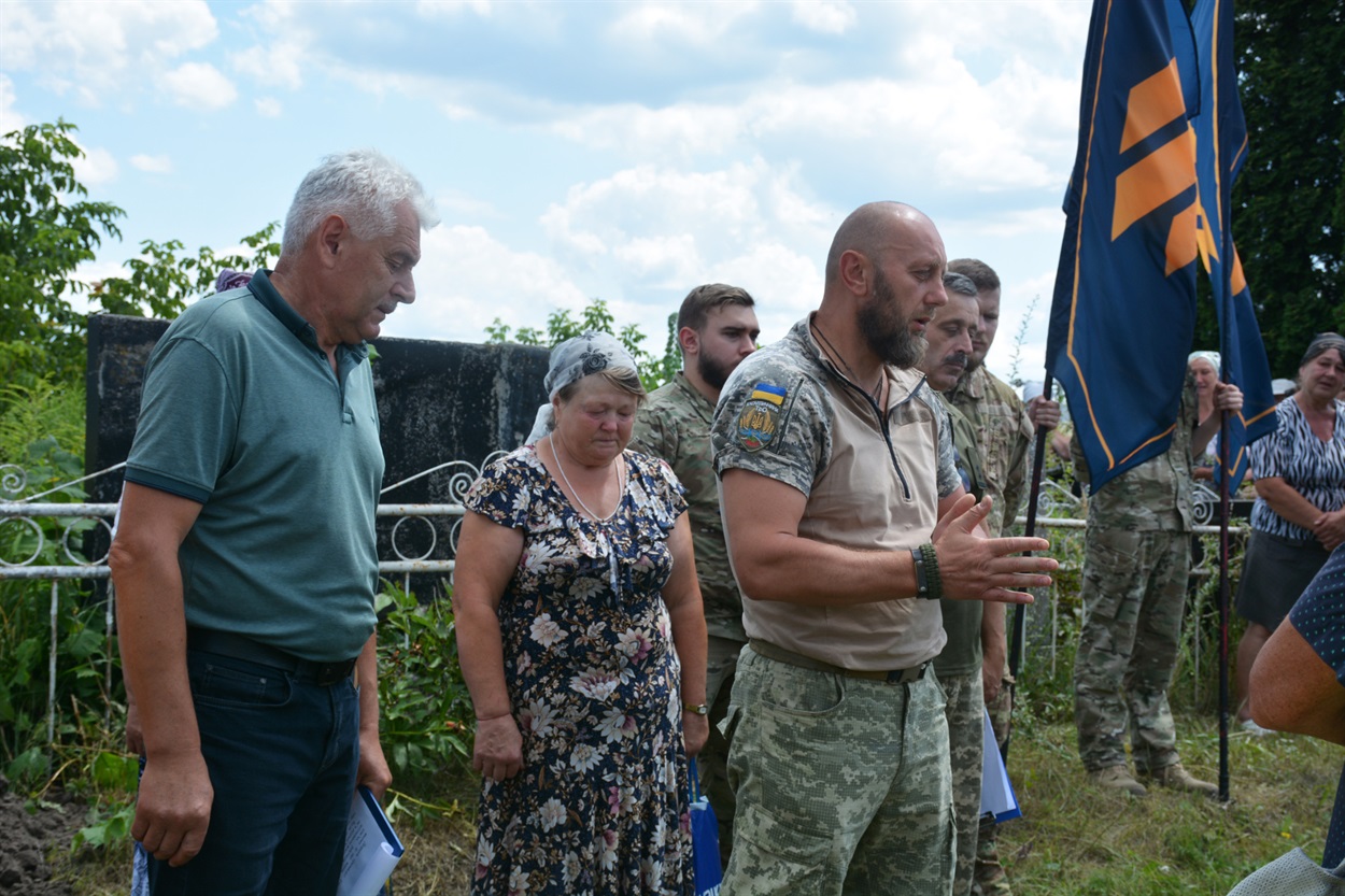 У Кагарлику в останню дорогу провели Героя Олега Фоміна