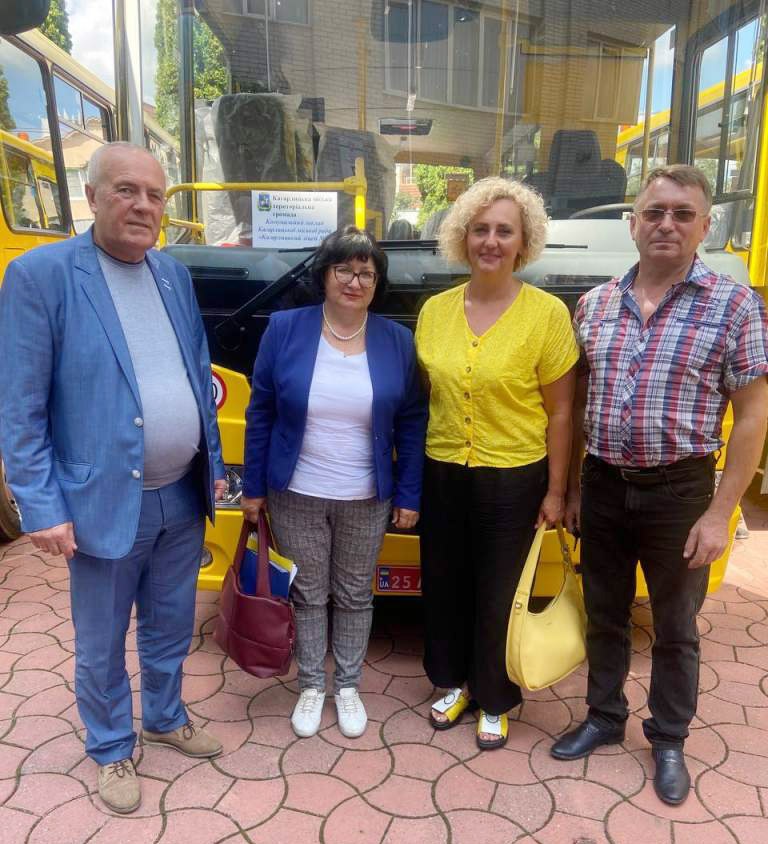 Шкільний автобус поповнив автопарк Кагарлицького ліцею №3