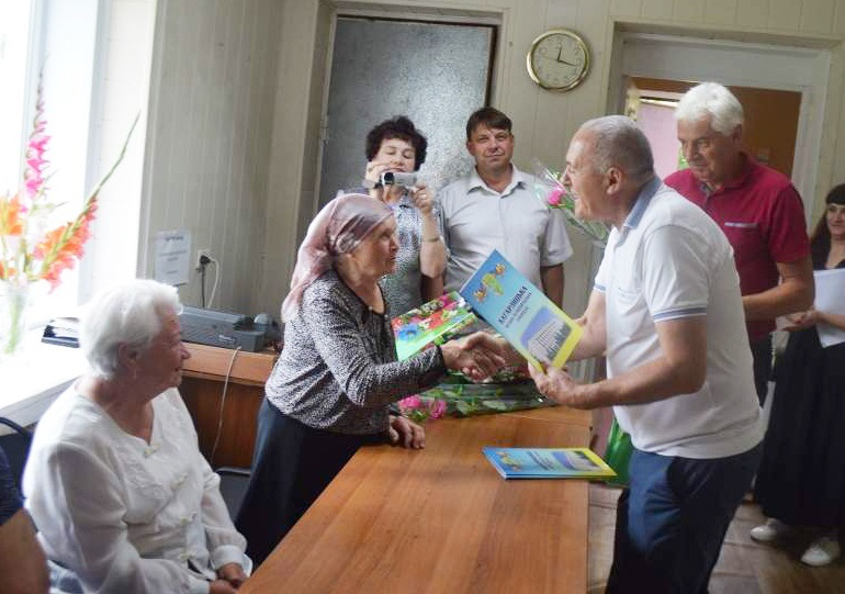 Працівників ветеринарної медицини Кагарличчини привітали з професійним святом