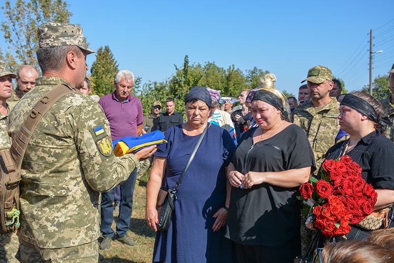 Похорони воїна Євгенія Іванченка в Кагарлику 12