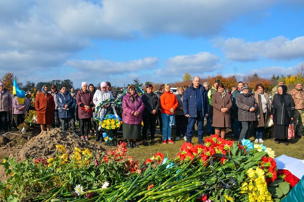 На Кагарличчині поховали солдата Бориса Бащенка 9