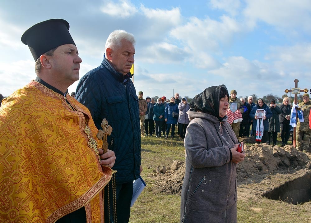На Кагарличчині поховали солдата Бориса Бащенка 10