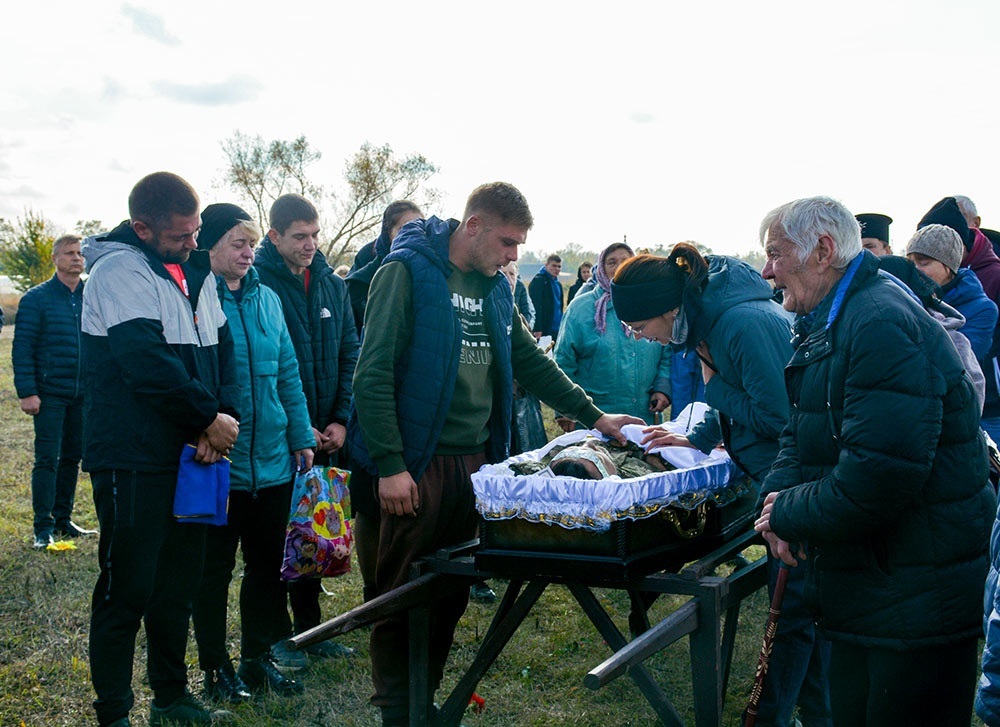 На Кагарличчині поховали солдата Бориса Бащенка 13