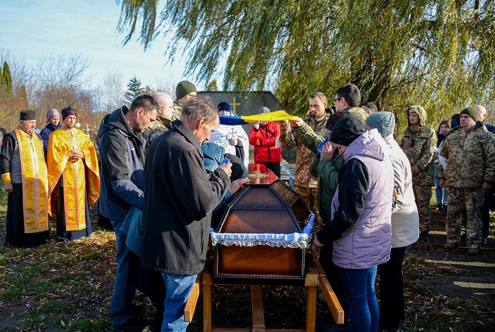 Похорни воїна Євгена Глушка в Сущанах на Кагарличчині 10