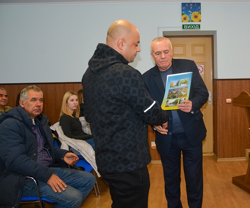 Вітання до Дня ЗСУ в Кагарлику 1