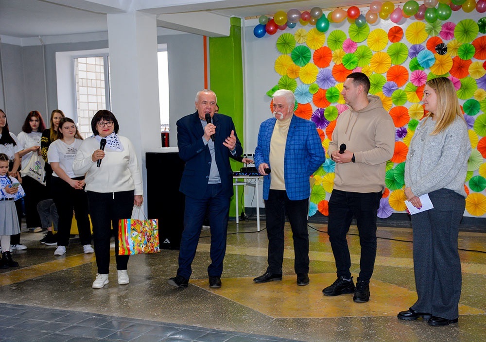 Презентація відкритого простору «Двіжок» у Кагарлицькому ліцеї №3 спонсори