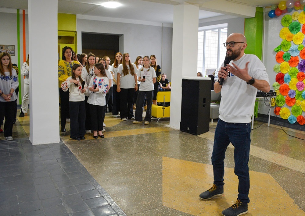 Презентація відкритого простору «Двіжок» у Кагарлицькому ліцеї №3 представник