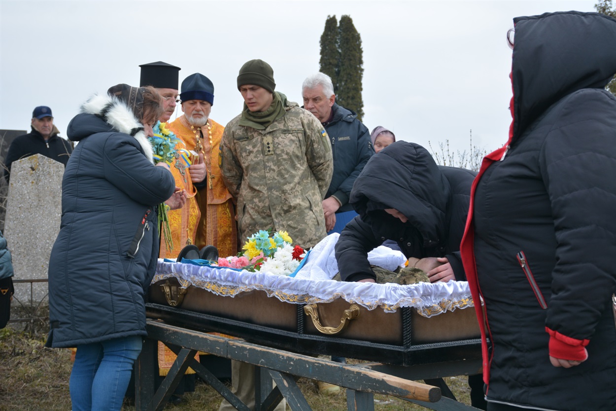 У Кагарлику поховали загиблого воїна Леоніда Реву