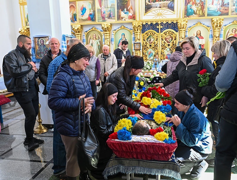 У Ставах провели в останню дорогу воїна Сергія Галкіна