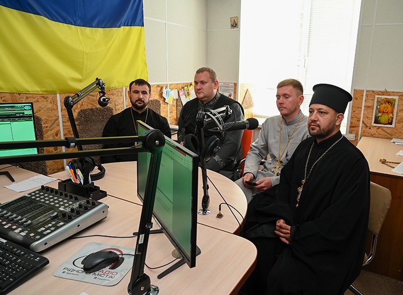 Під час інтерв'ю Богуслав-FM: благочинні Богуславського, Рокитнянського, Кагарлицького та Миронівського благочинь ПЦУ