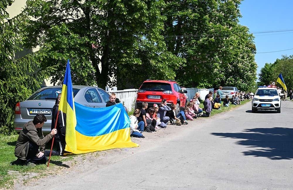 У Кагарлику поховали воїна Вадима Циганка 11